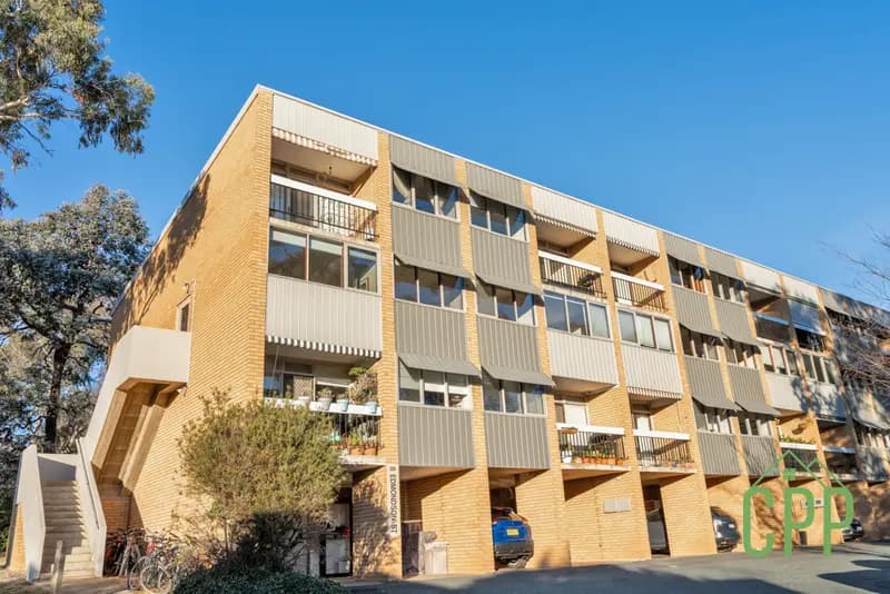 13/8 Edmondson Street