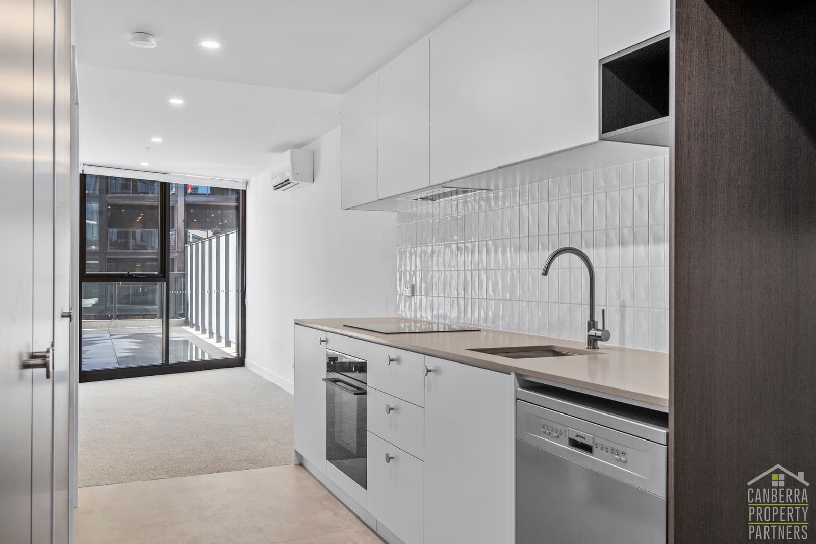 604/2 Furzer Street